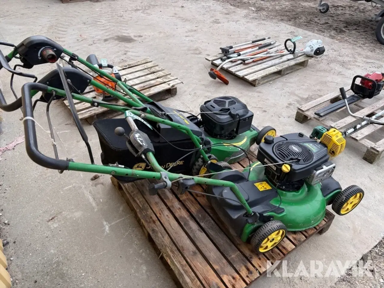 Billede 4 - Græsslåmaskiner John Deere R47V og 850E 2 styk