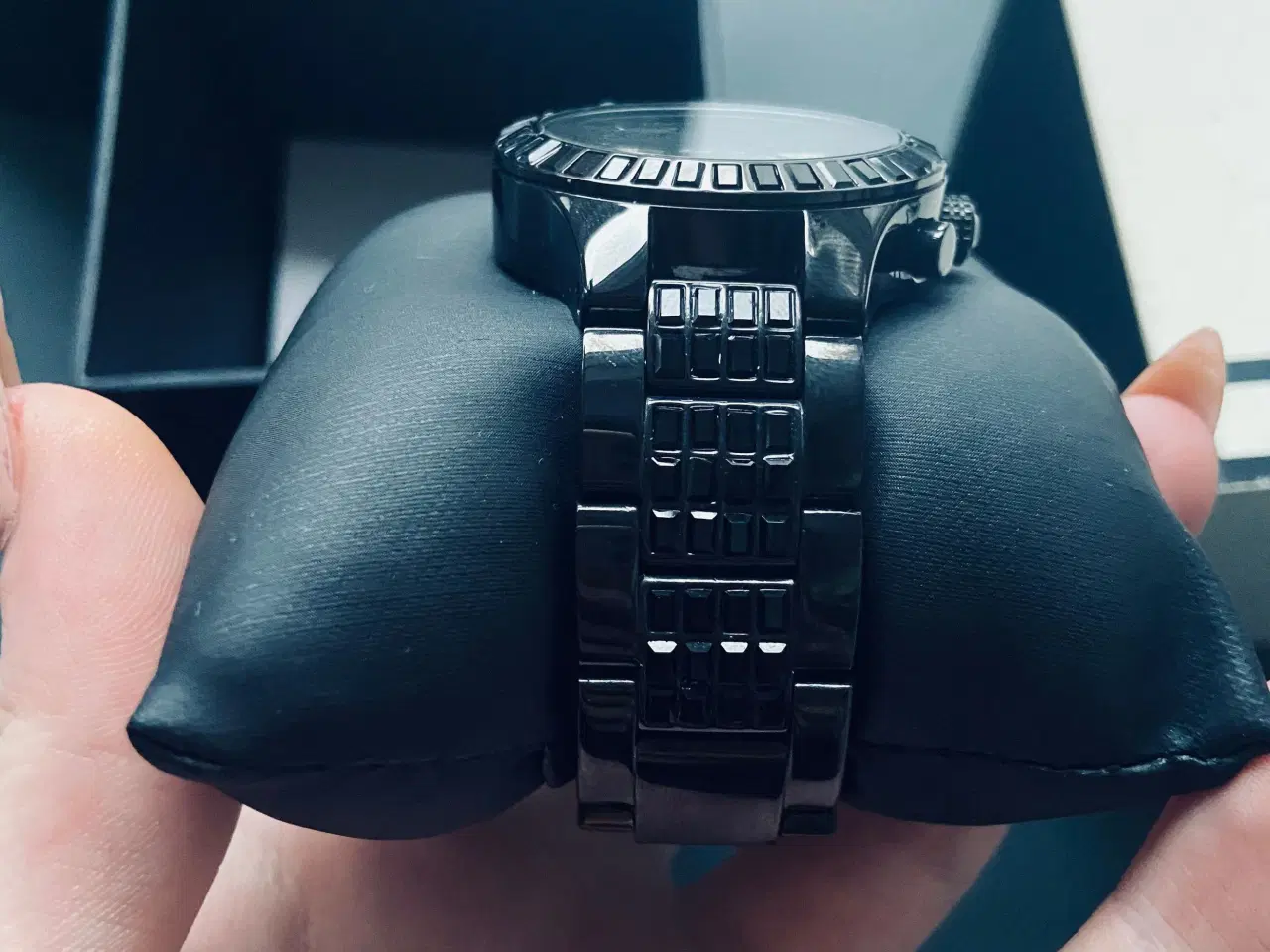 Billede 2 - DKNY Armbåndsur i sort