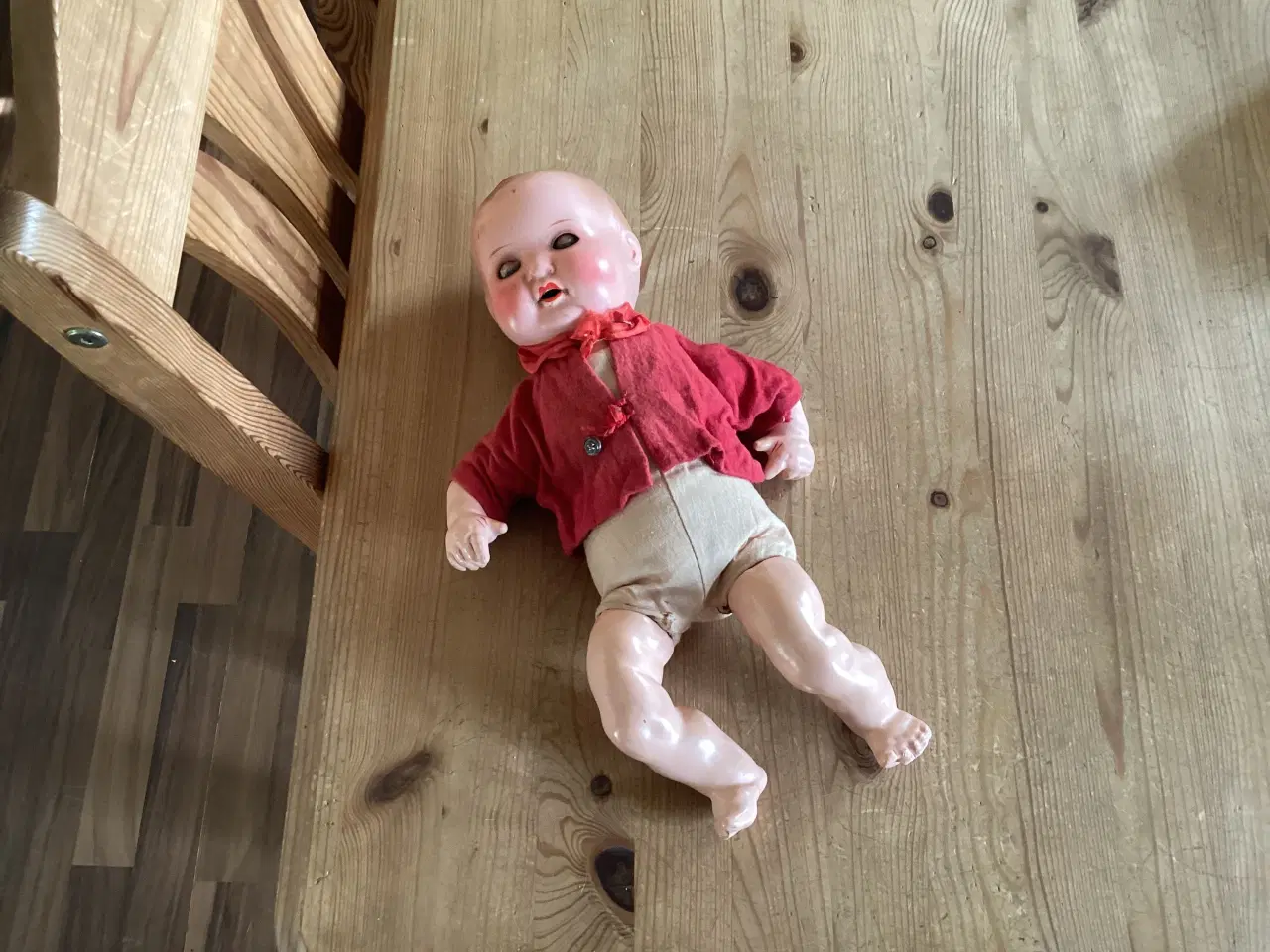 Billede 3 - Retro Dukker, Møbler, Sminke ting, Retro Klokke