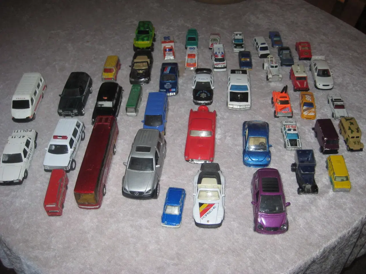 Billede 1 - samling af modelbiler.