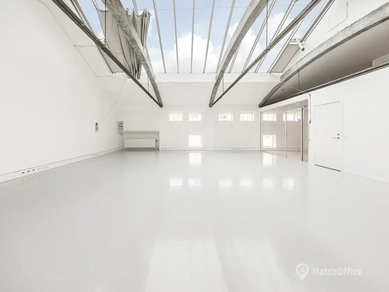 Billede 3 - Atelier-vibe med loft til kip