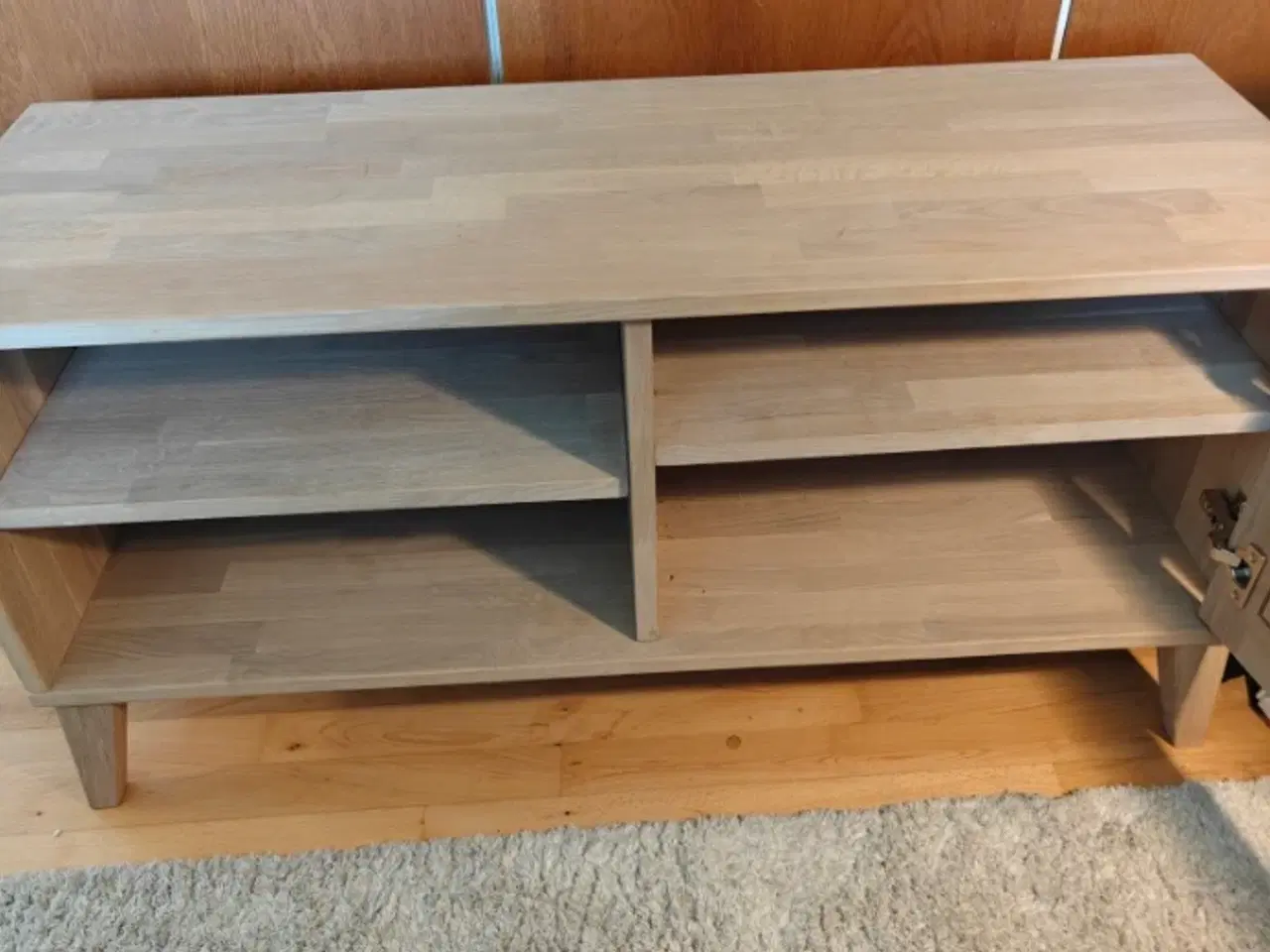 Billede 2 - TV bord eg 