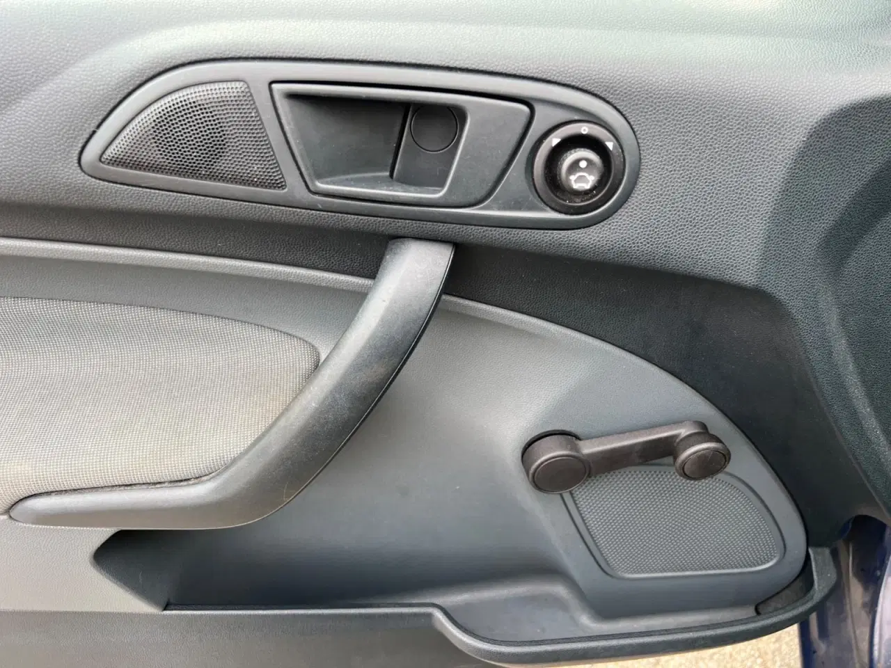 Billede 8 - Ford Fiesta 1,25 60 Ambiente