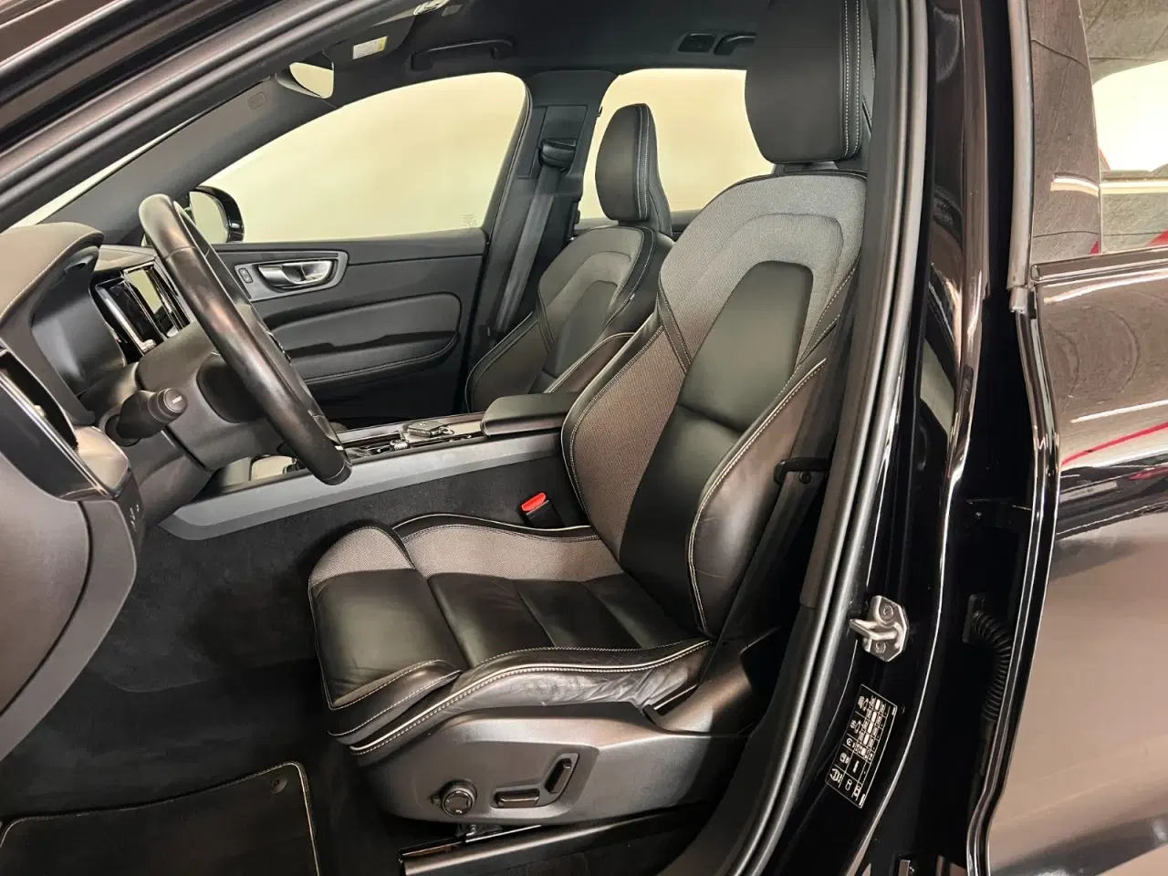 Billede 9 - Volvo XC60 2,0 D4 190 R-Design aut.