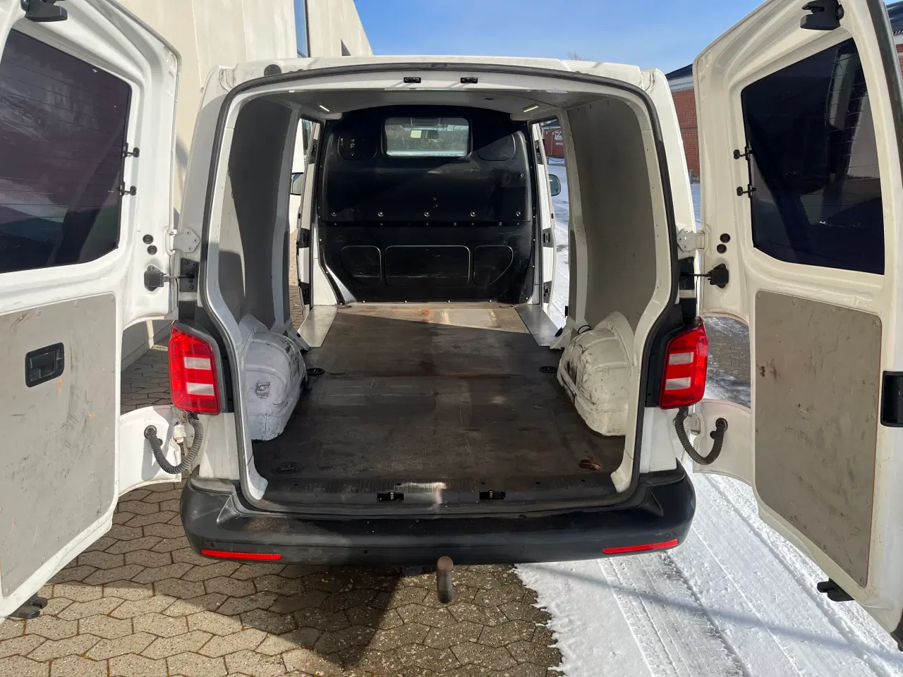 Billede 5 - VW Transporter med skydedøre i begge sider