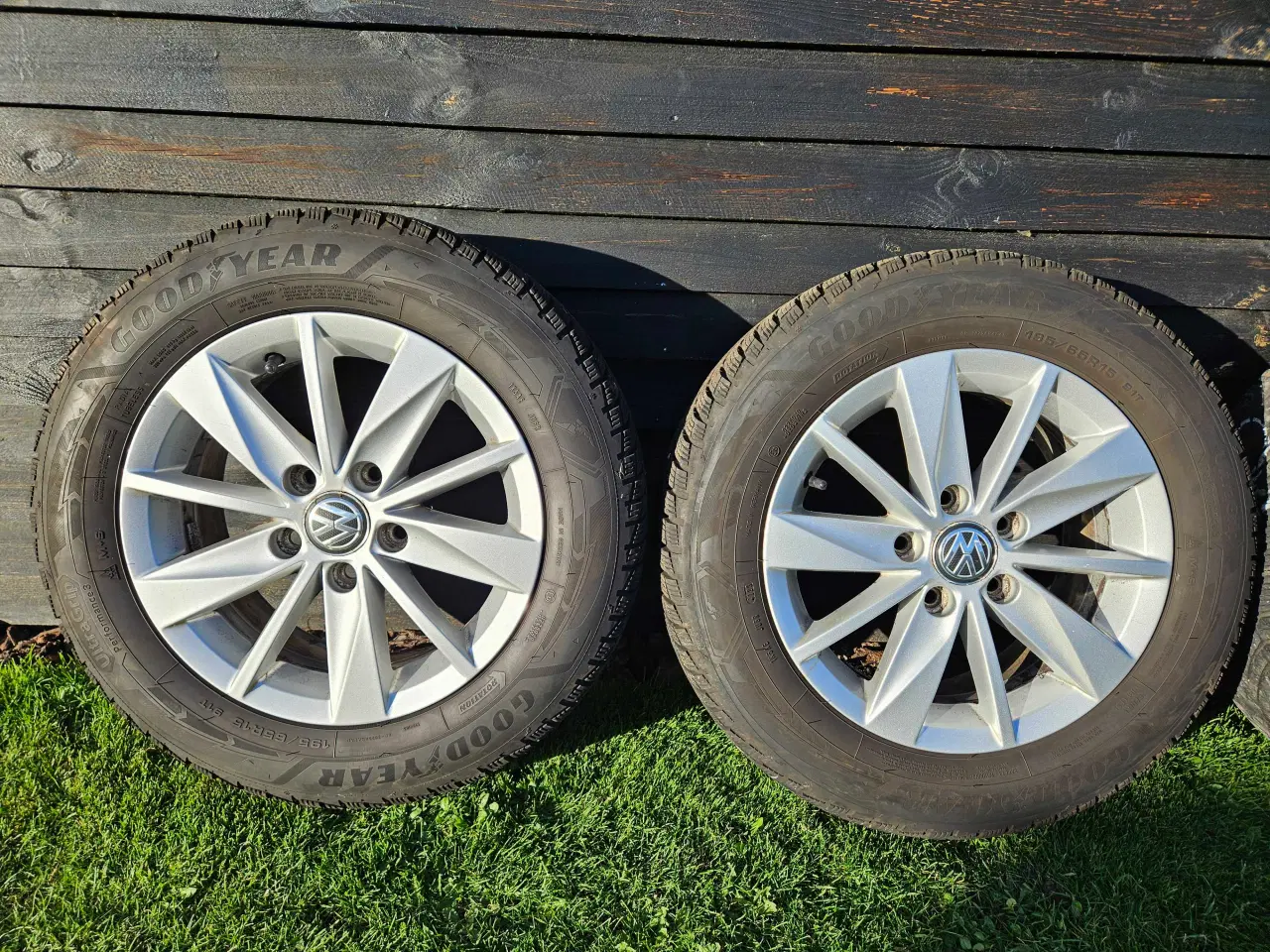 Billede 2 - Vinterdæk på alufælge Golf VII