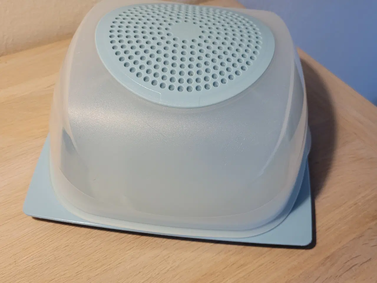 Billede 1 - Tupperware osteboks mellem str.