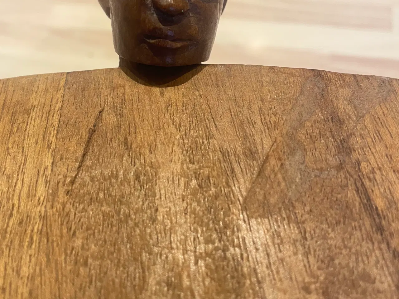 Billede 9 - Africana bord-håndskåret stel med figurer, 19fotos