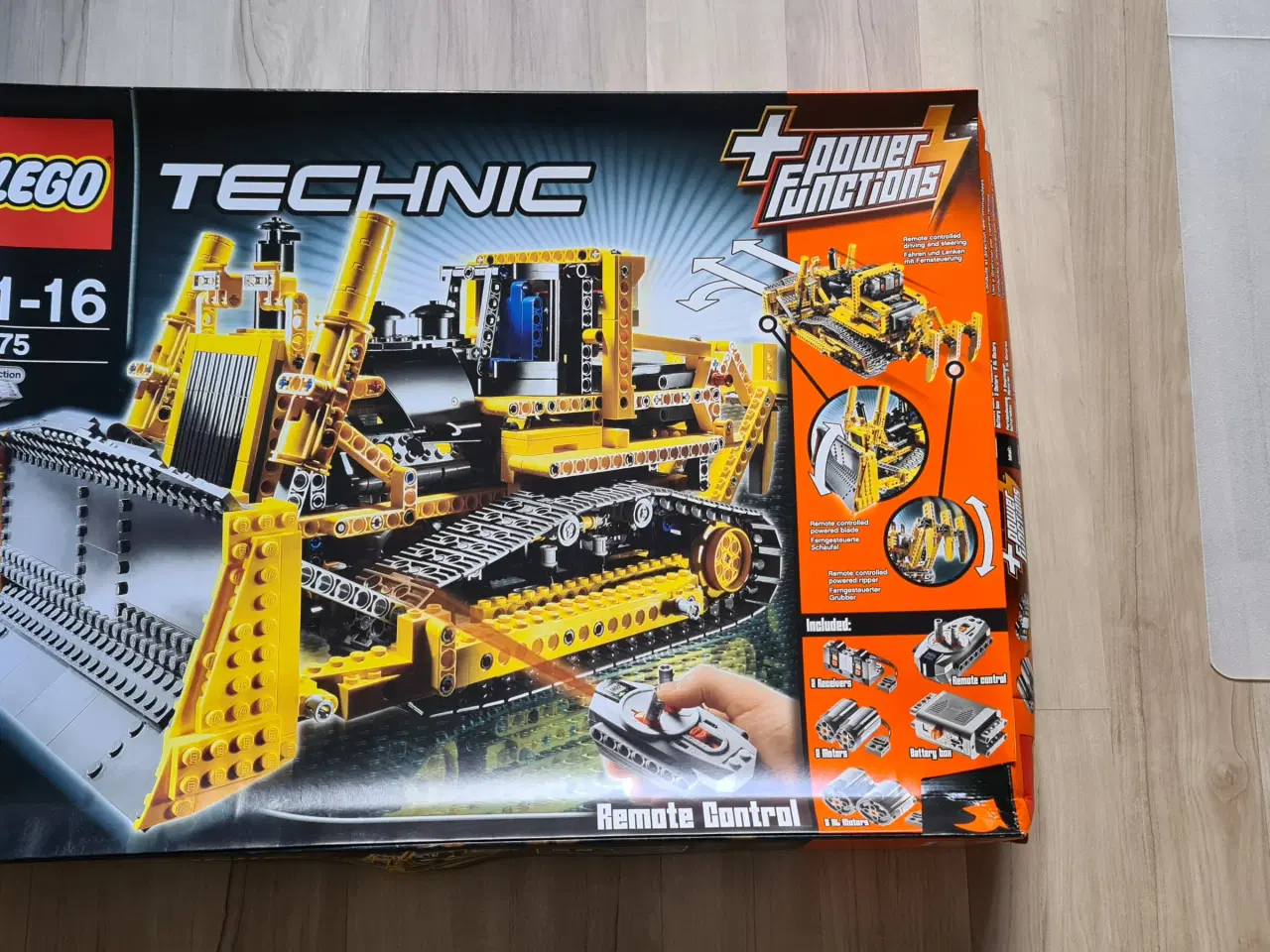 Billede 1 - Lego Technic, 8275