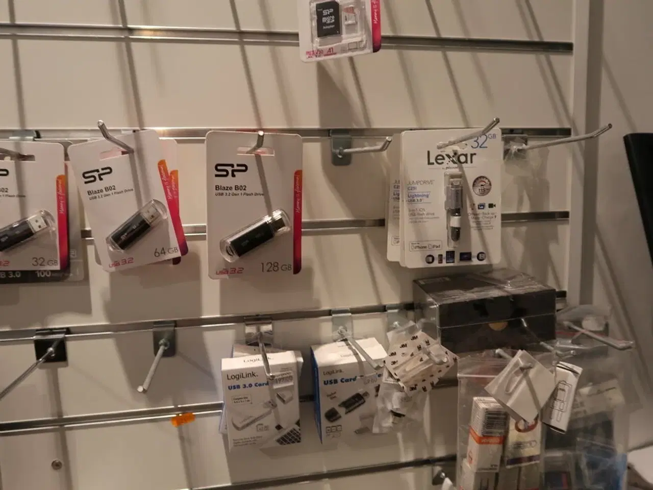 Billede 8 - Div. SD-kort og USB disk SP