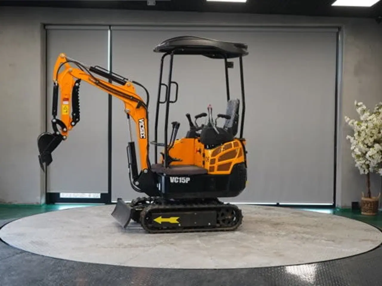 Billede 2 - MINI EXCAVATOR 15DP – MINIGRAVER, DIESEL