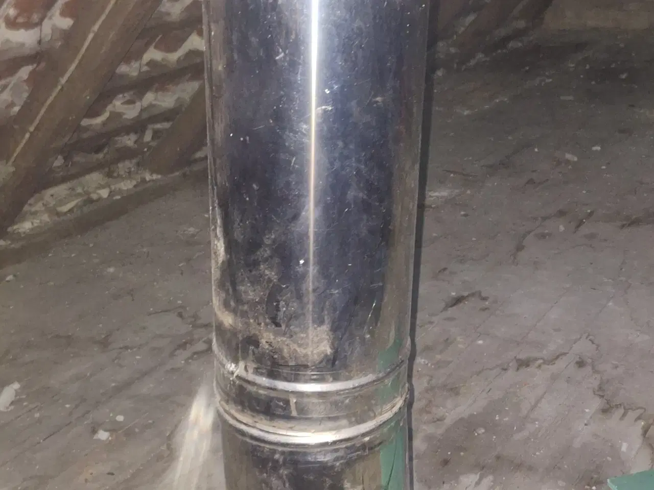 Billede 12 - pilleovn 2500kr nypris 17000kr skorsten medfølger 