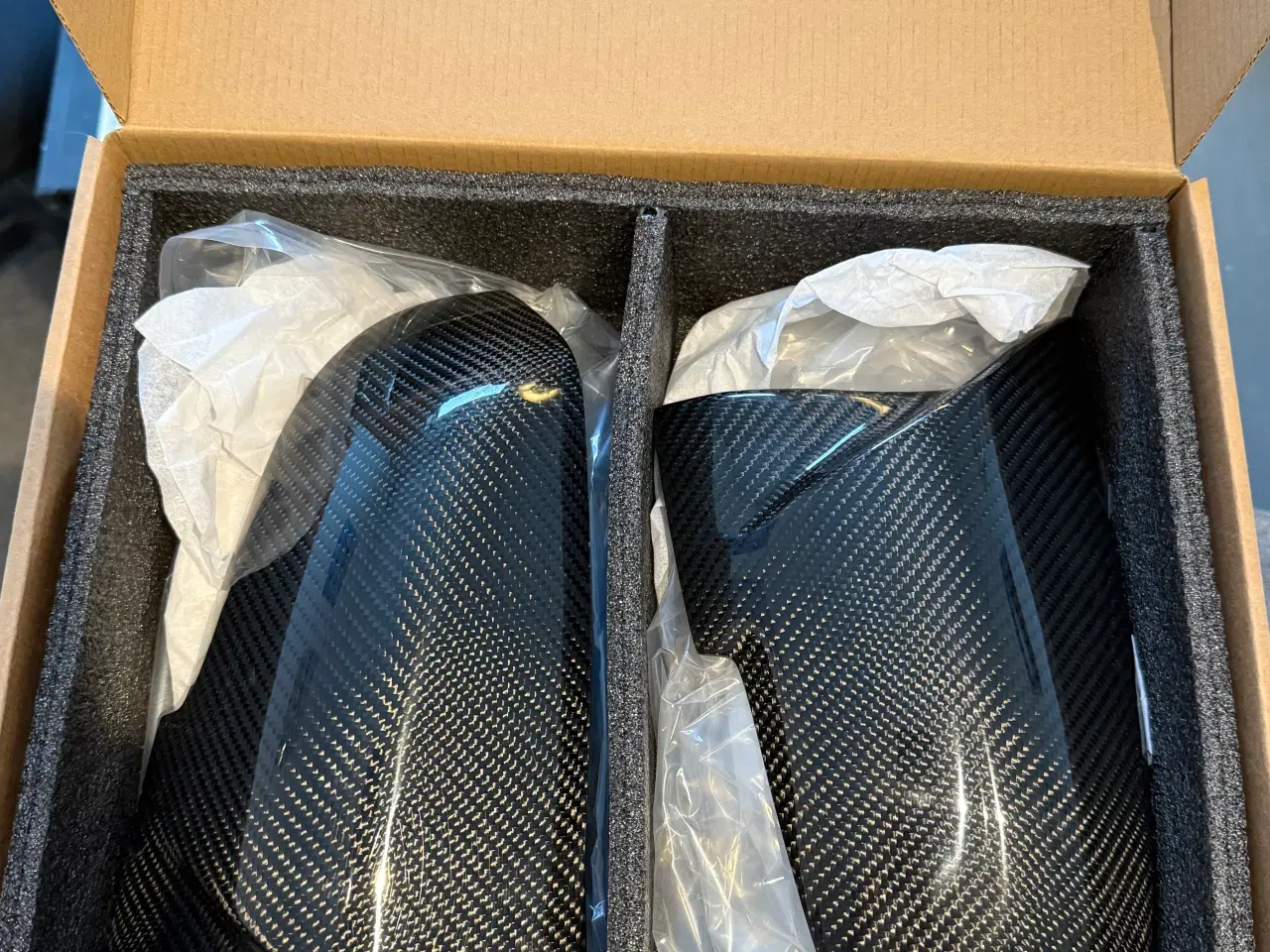 Billede 7 - Carbon M-tech frontspoiler og spejle