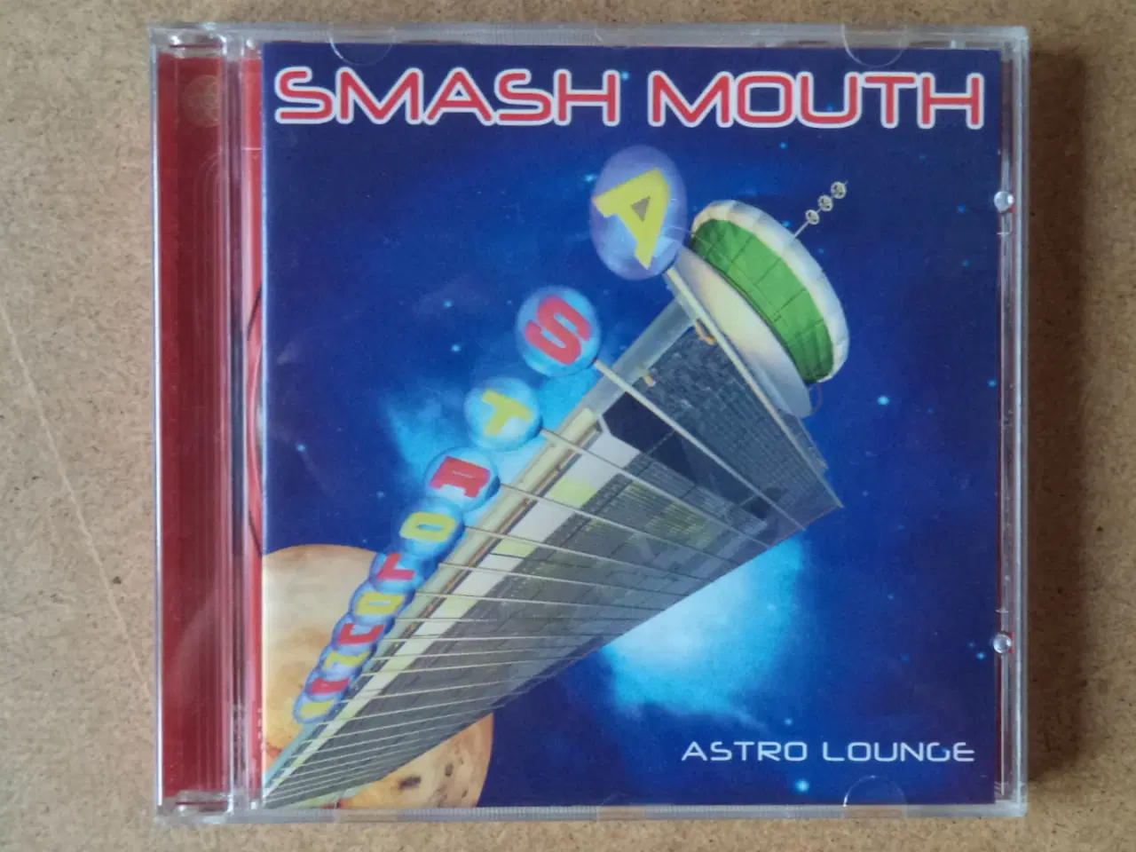 Billede 1 - Smash Mouth ** Astro Lounge                       