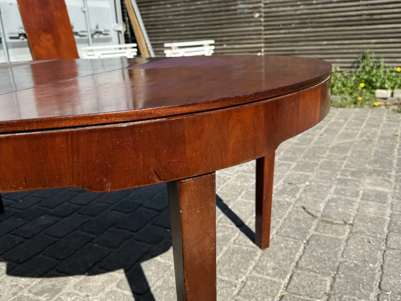 Billede 3 - Rundt spisebord m/3 tillægsplader 