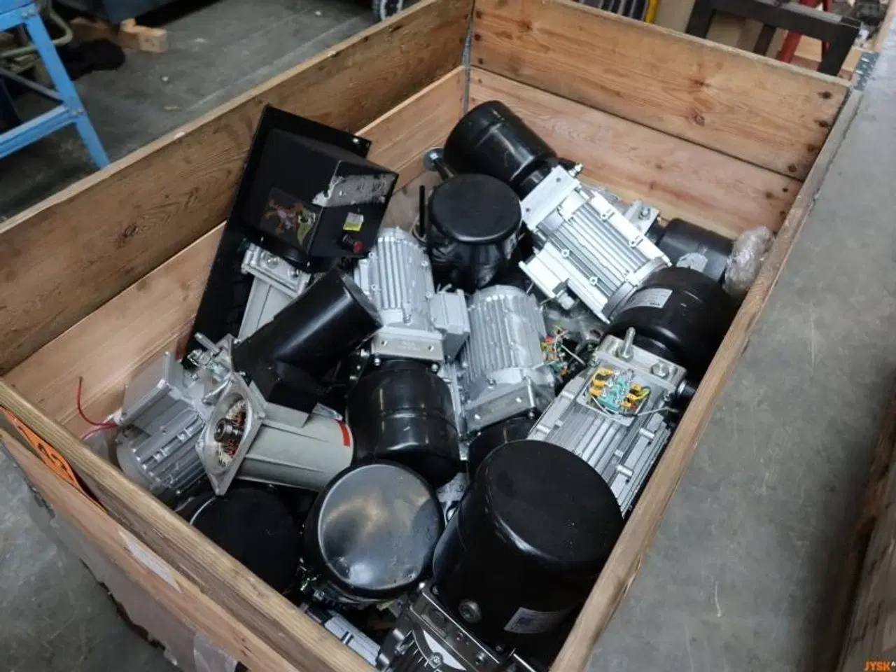 Billede 1 - PALLE med div hy