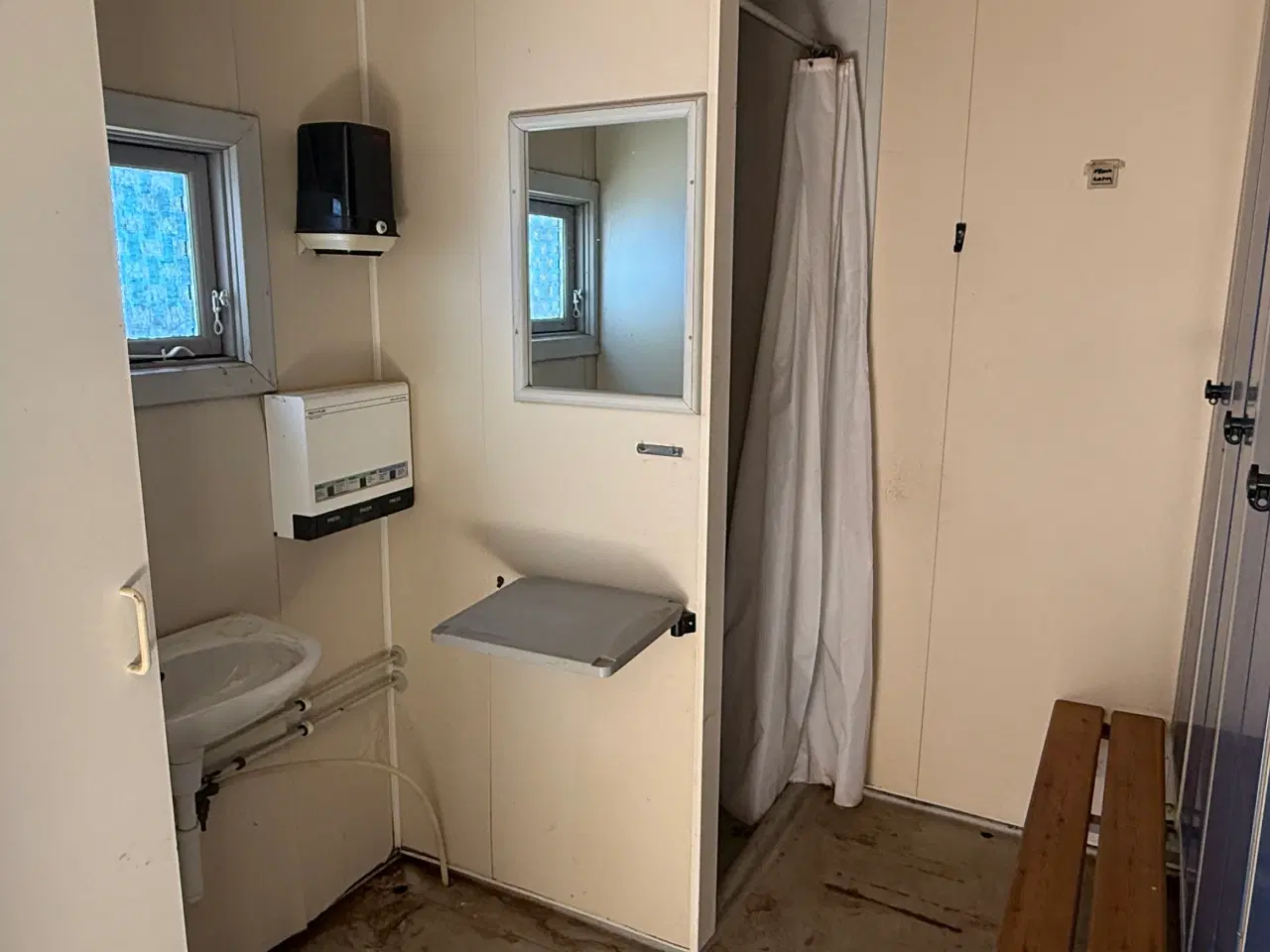 Billede 7 - Ældre skurvogn bortgives 