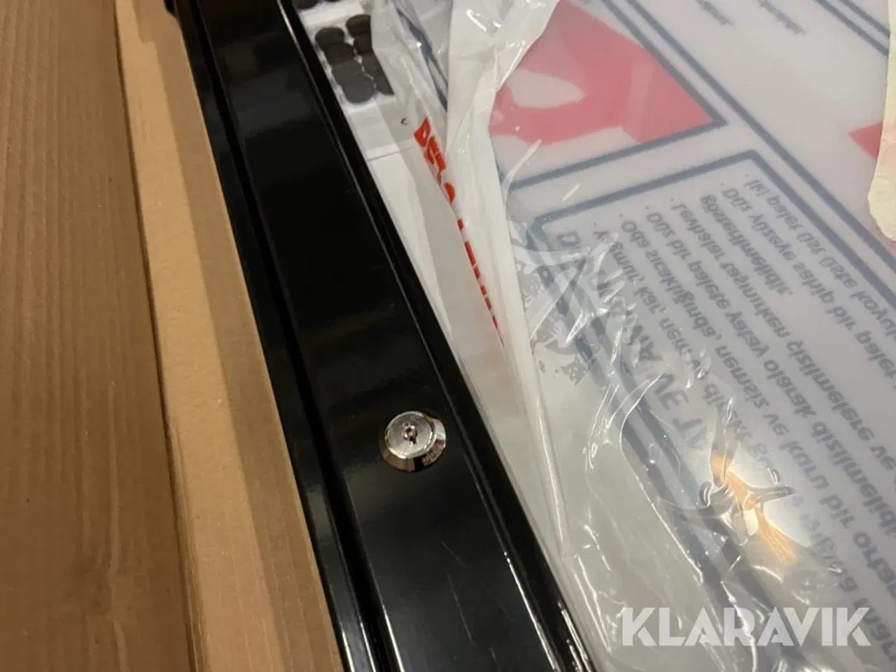 Billede 5 - Infoboks Noticeboard Sort med lås 8 styk