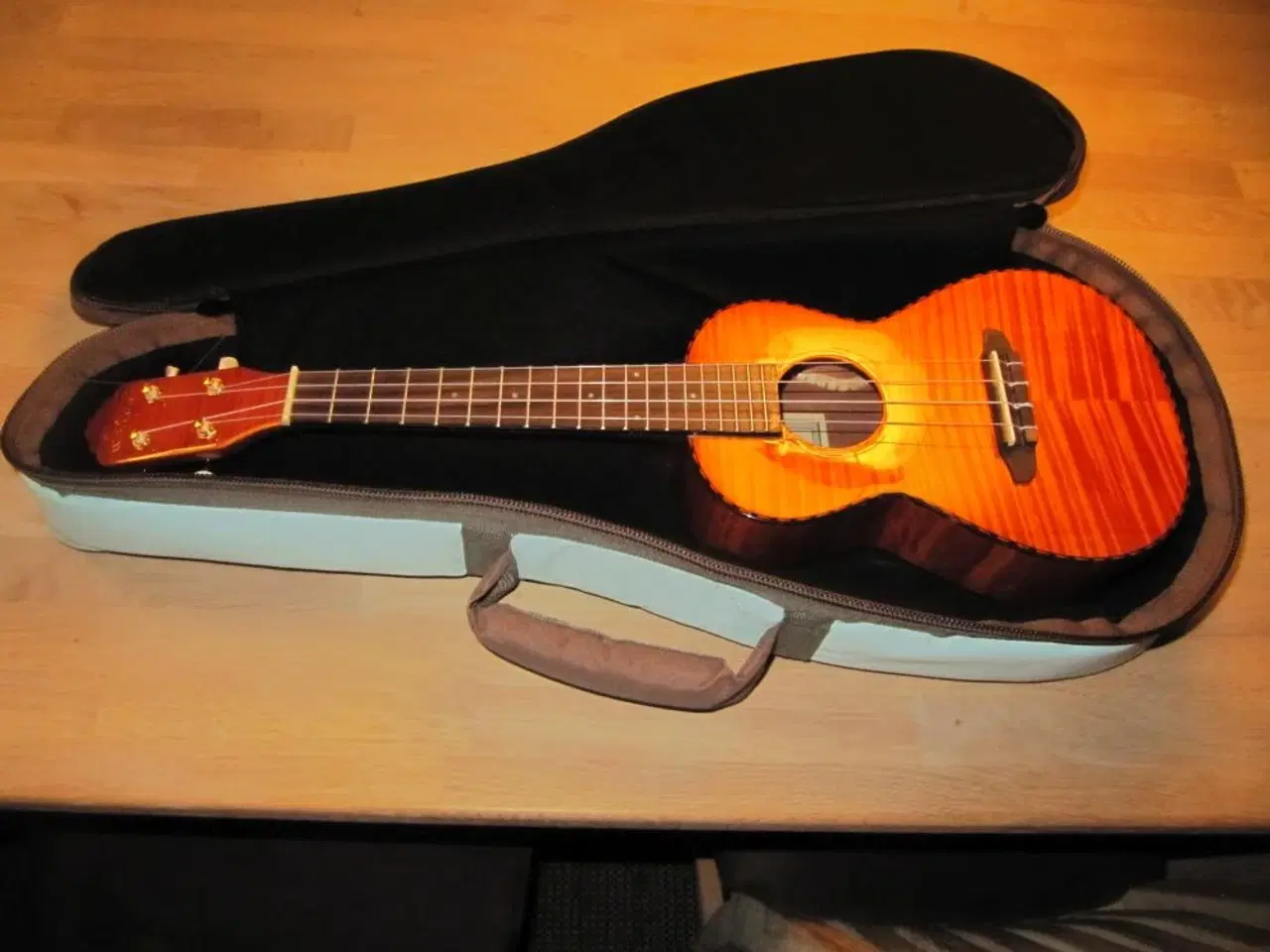 Billede 1 - Ukulele