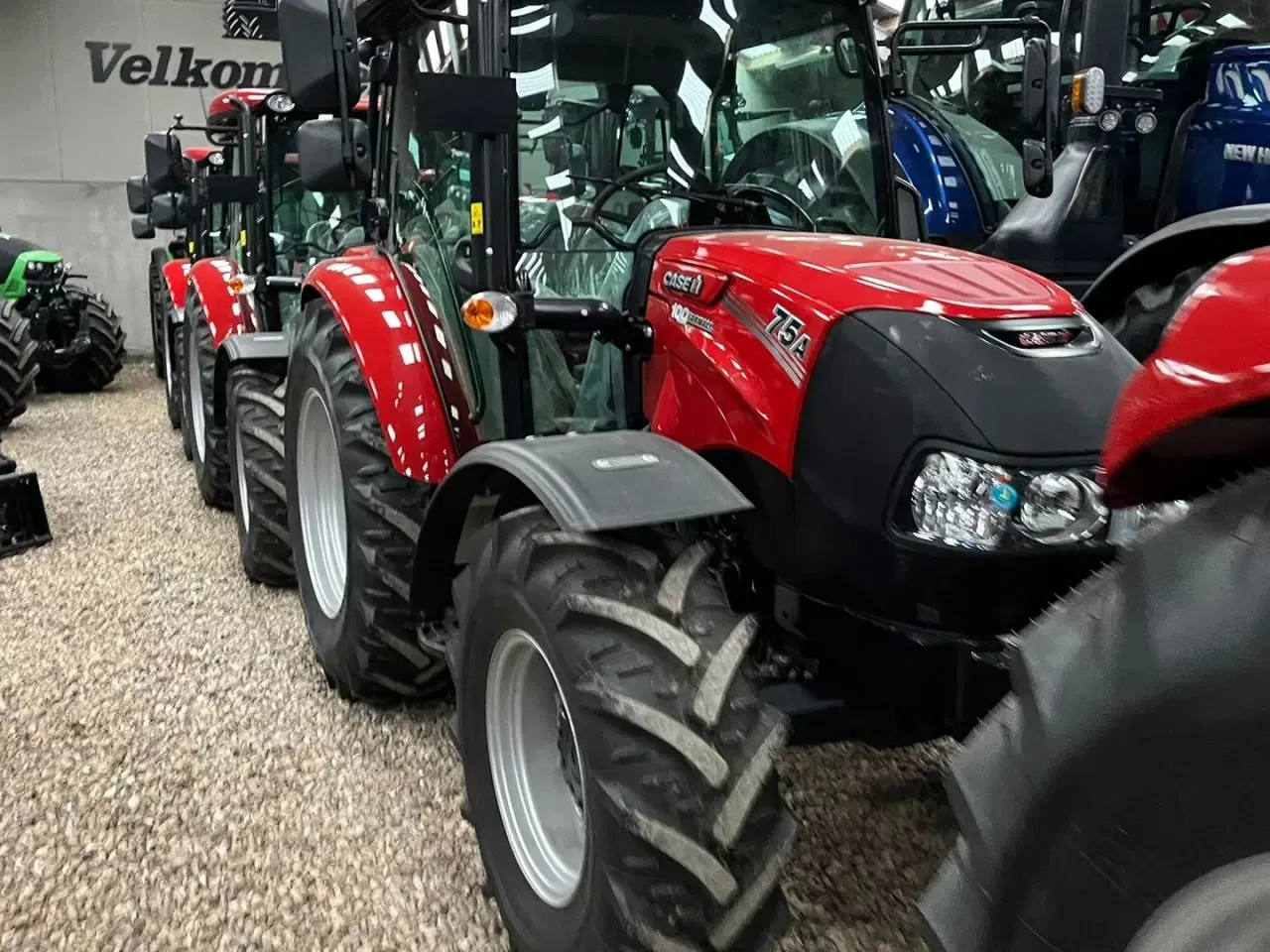 Billede 8 - Case IH Farmall 75 A Med Quicke frontlæsser med Euroskifte, 3die funktion og dæmper, samt og brede hjul.