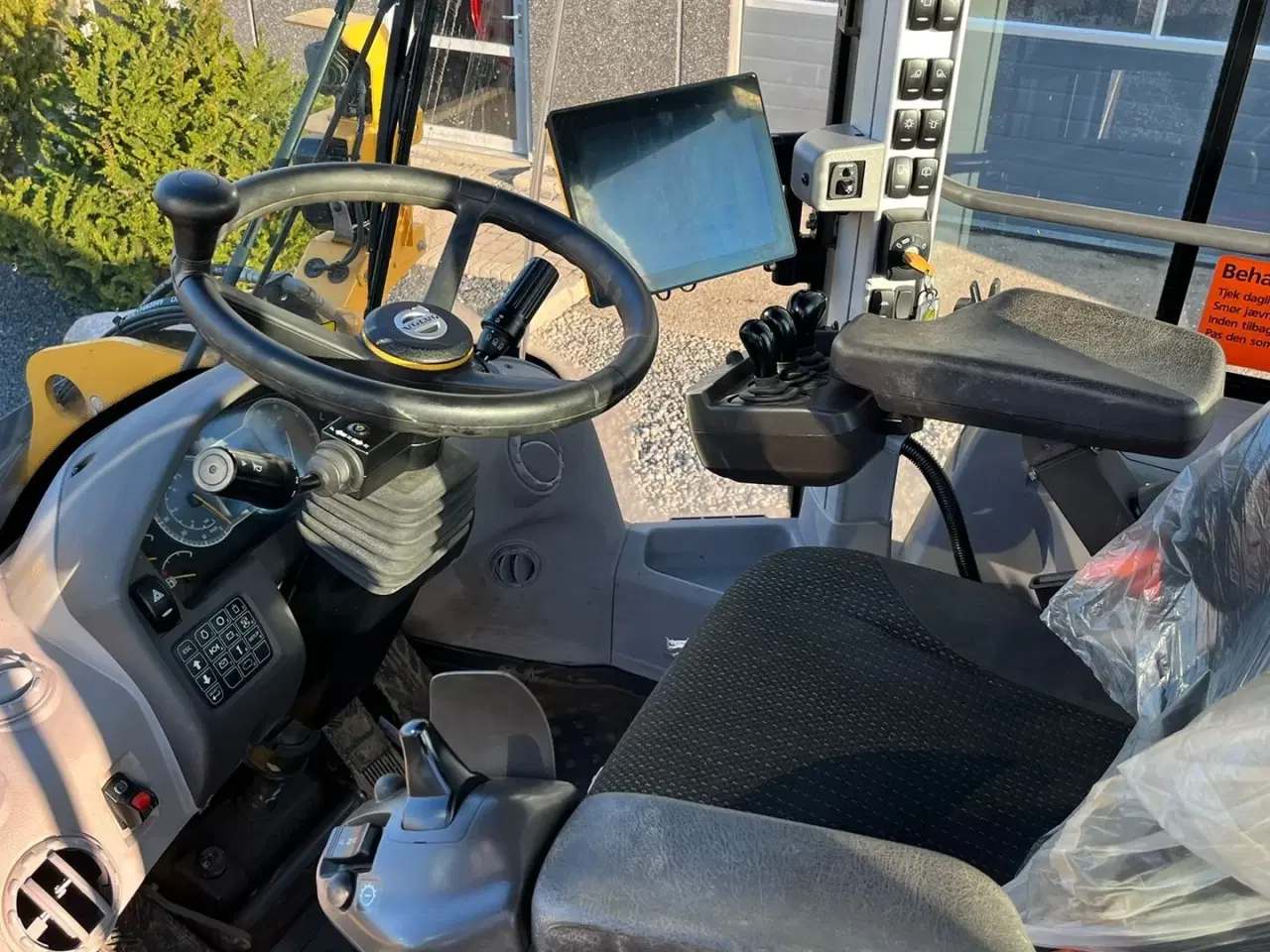 Billede 6 - Volvo L 70 H H2, BEMÆRK MED GARANTI FRA VOLVO FREM TIL DEN 18.6.2026. AGRICULTURE DK-maskine, Co-Pilot & med 750mm Michelin MEGA X BIB hjul.