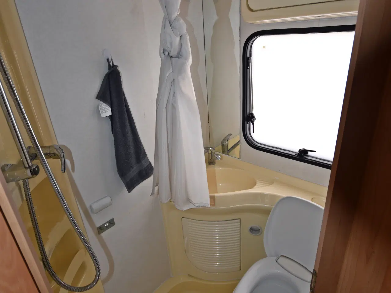 Billede 11 - 69000 km Fiat Ducato 2,0 Jtdi 6 gear Autocamper