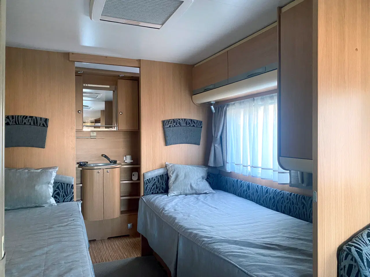 Billede 11 - Adria Adora 613HT - med alt tilbehør