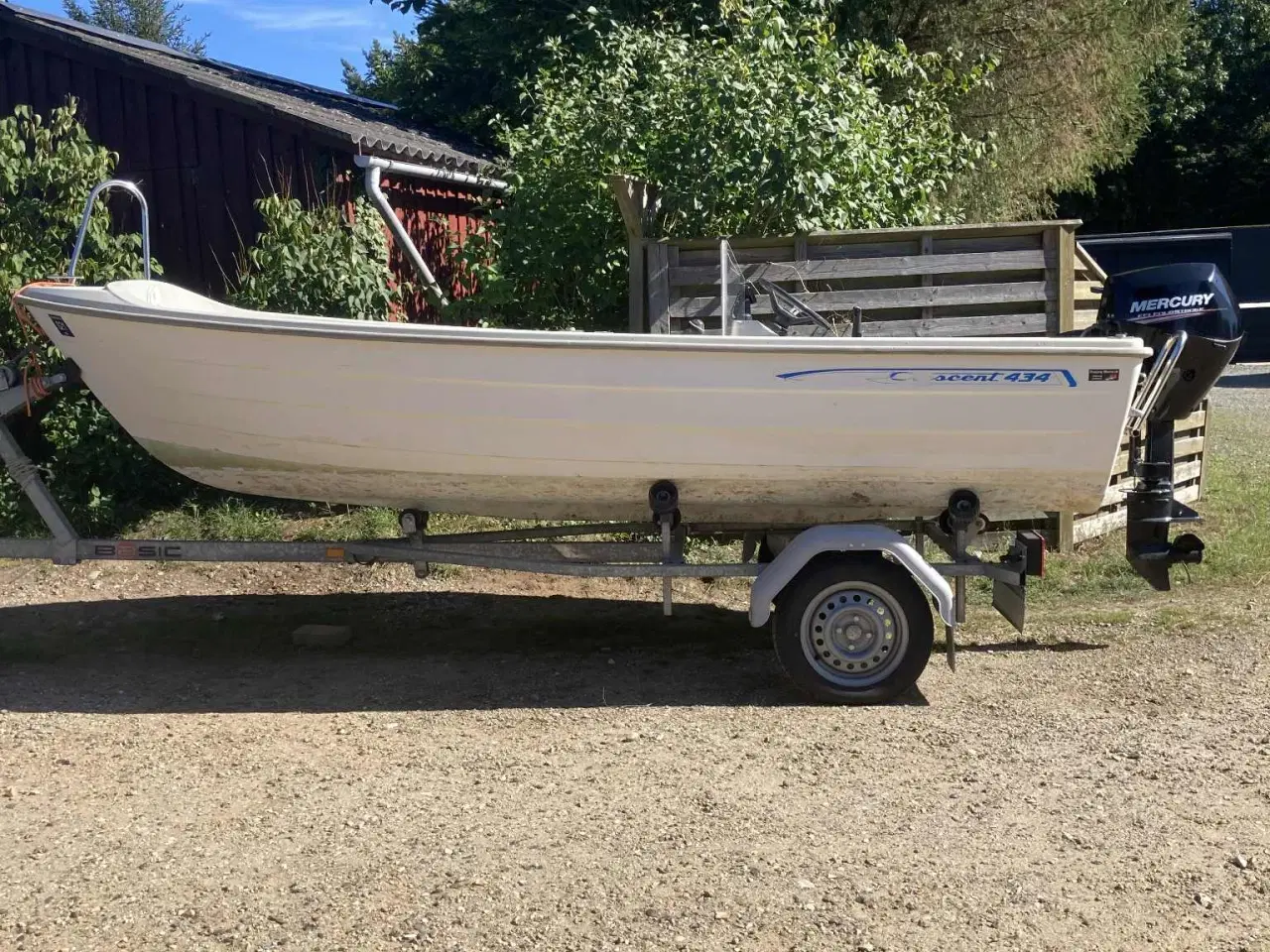 Billede 1 - Jolle Cresent 434 - 20HK 4takt elstart - powertrim