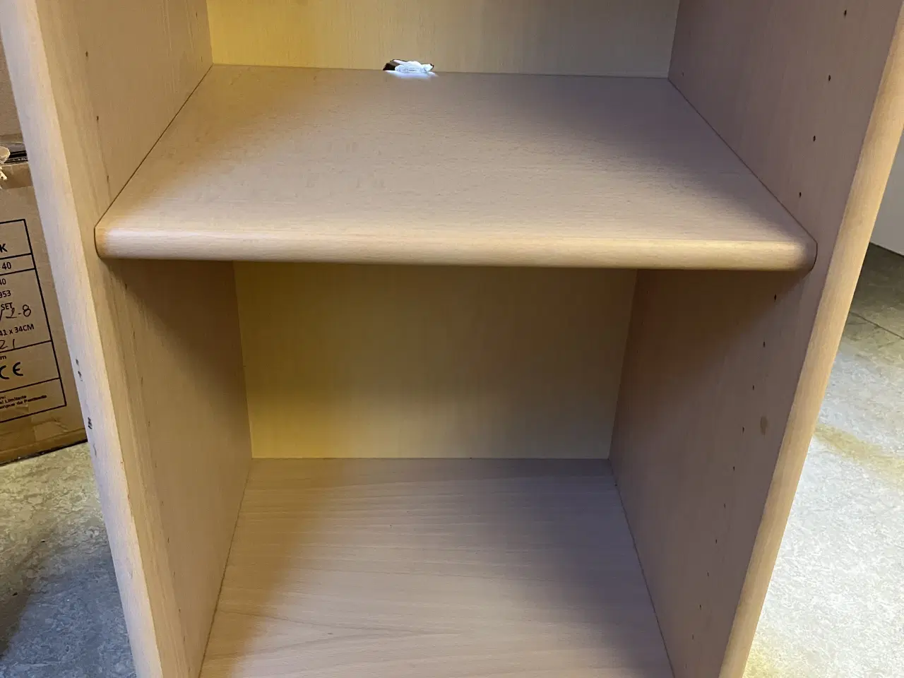 Billede 3 - Flot skab sælges i fin stand.