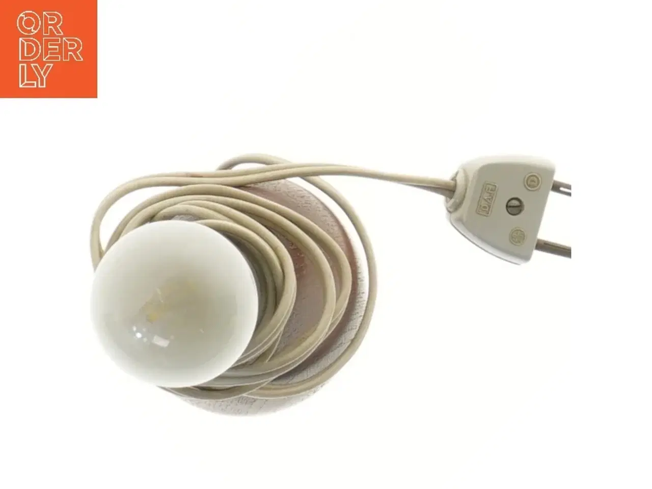 Billede 2 - Lille retro teak bordlampe med  lampeskærm (str. 27 cm)