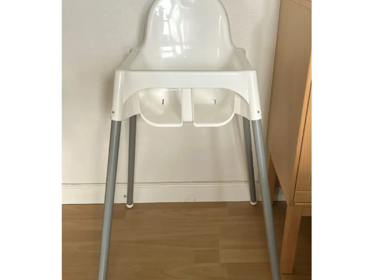 Billede 1 - Ikea højstol.  
