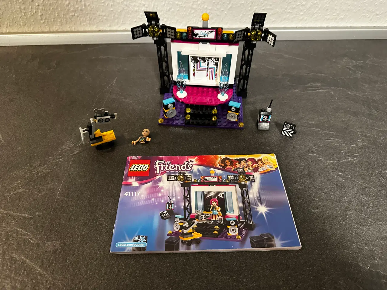 Billede 1 - LEGO Friends 41117 Pop Star TV Studio
