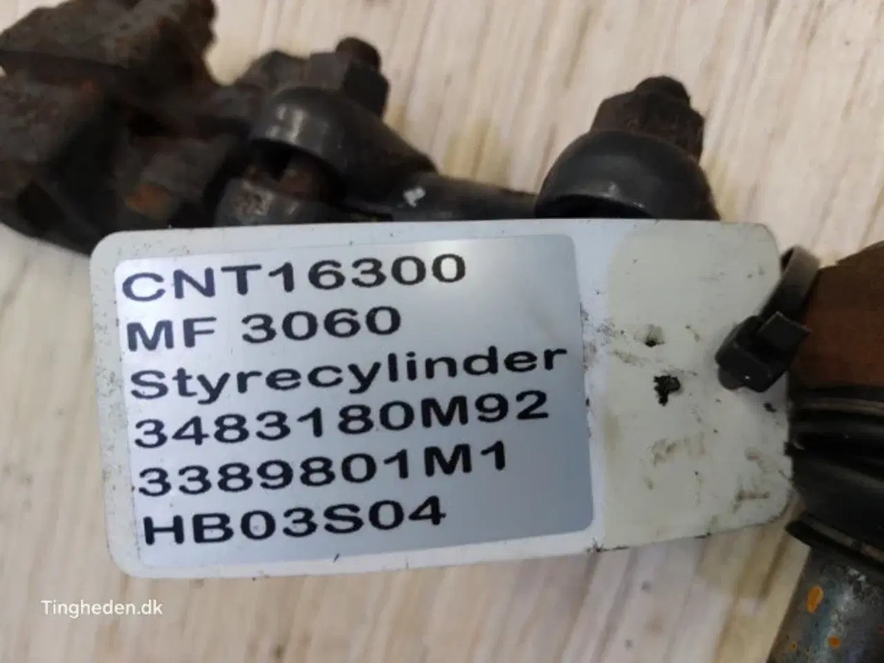Billede 13 - Massey Ferguson 3060 Styrecylinder 3483180M92