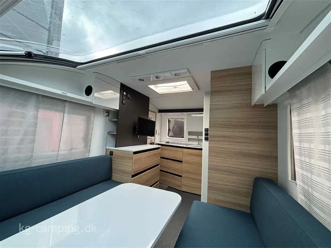 Billede 4 - 2022 - Adria Action 391 LH Sport   Sportsmodel spækket med udstyr!
