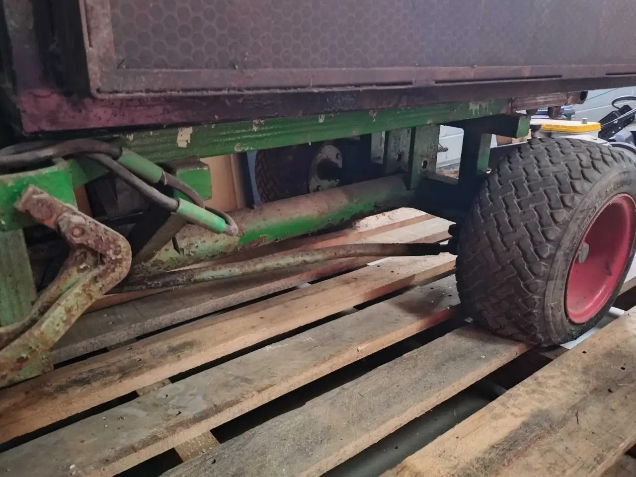 Billede 3 - Kirkegårds traktor 