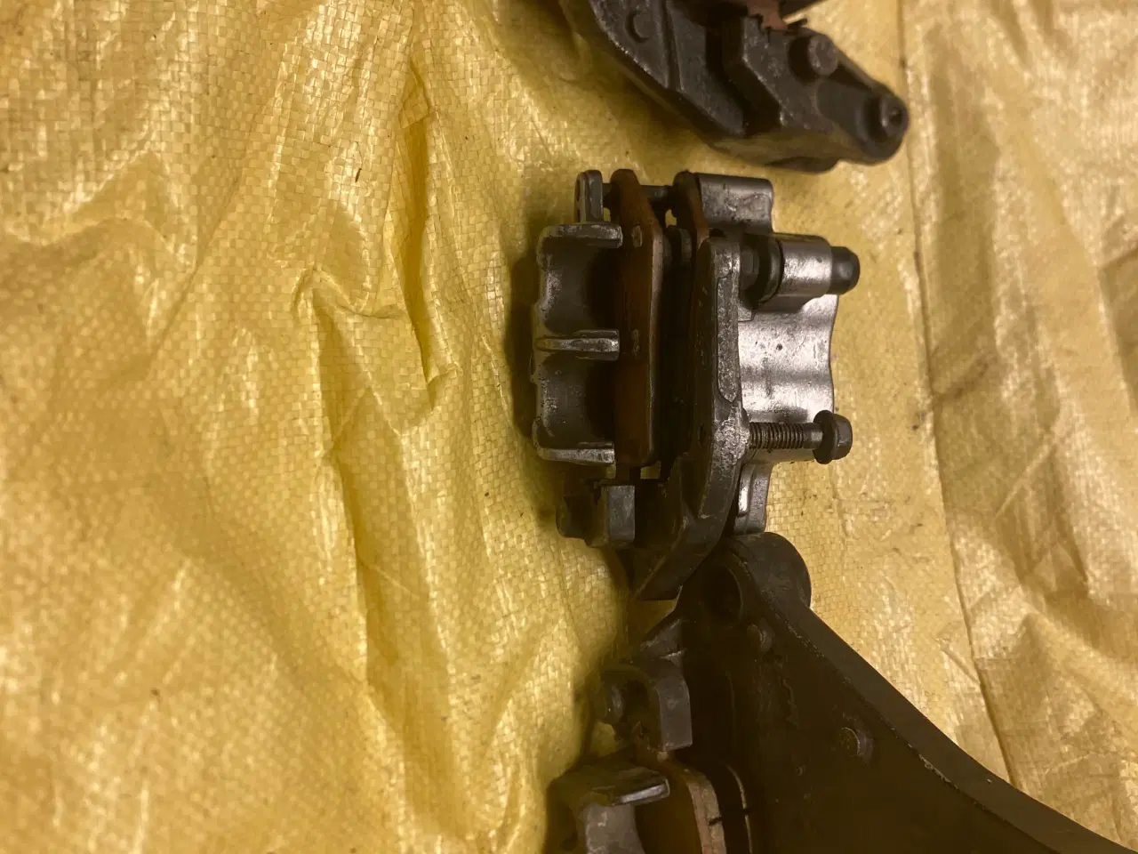 Billede 2 - bremsekalibre fra Honda ST 1100