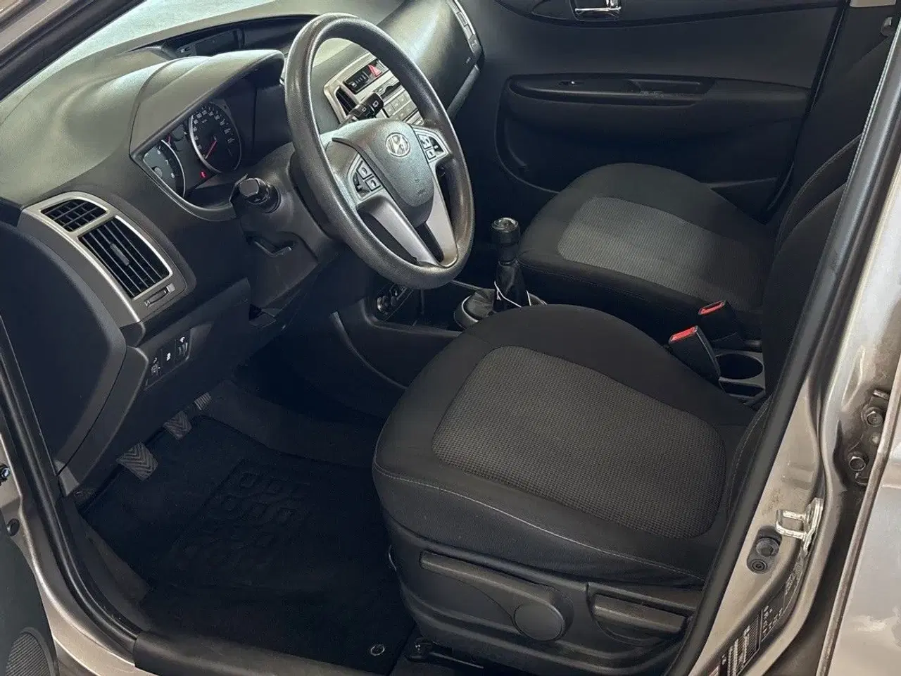 Billede 5 - Hyundai i20 1,2 Comfort 85HK 5d