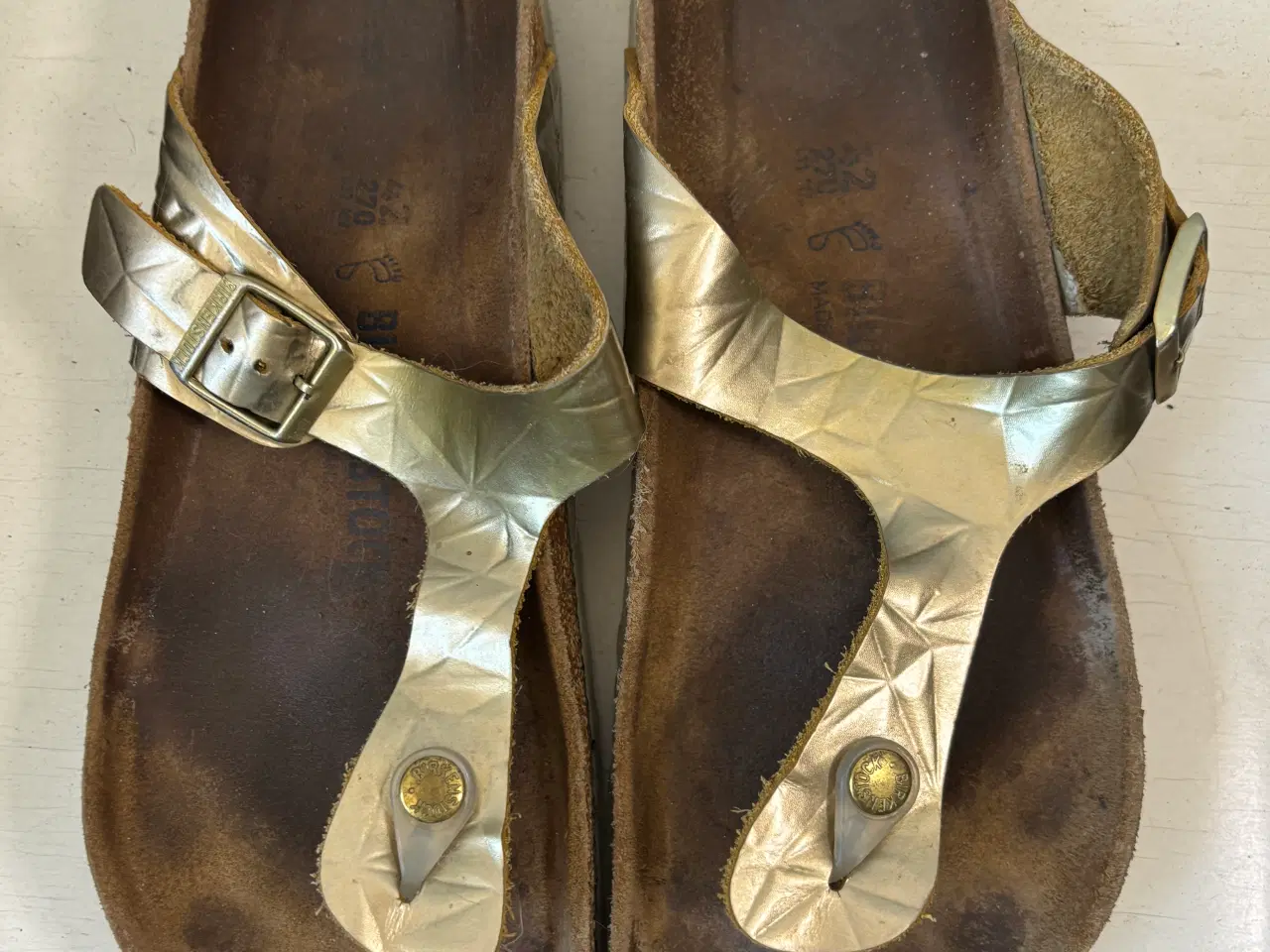 Billede 2 - Birkenstock, Gizeh guld, str 42
