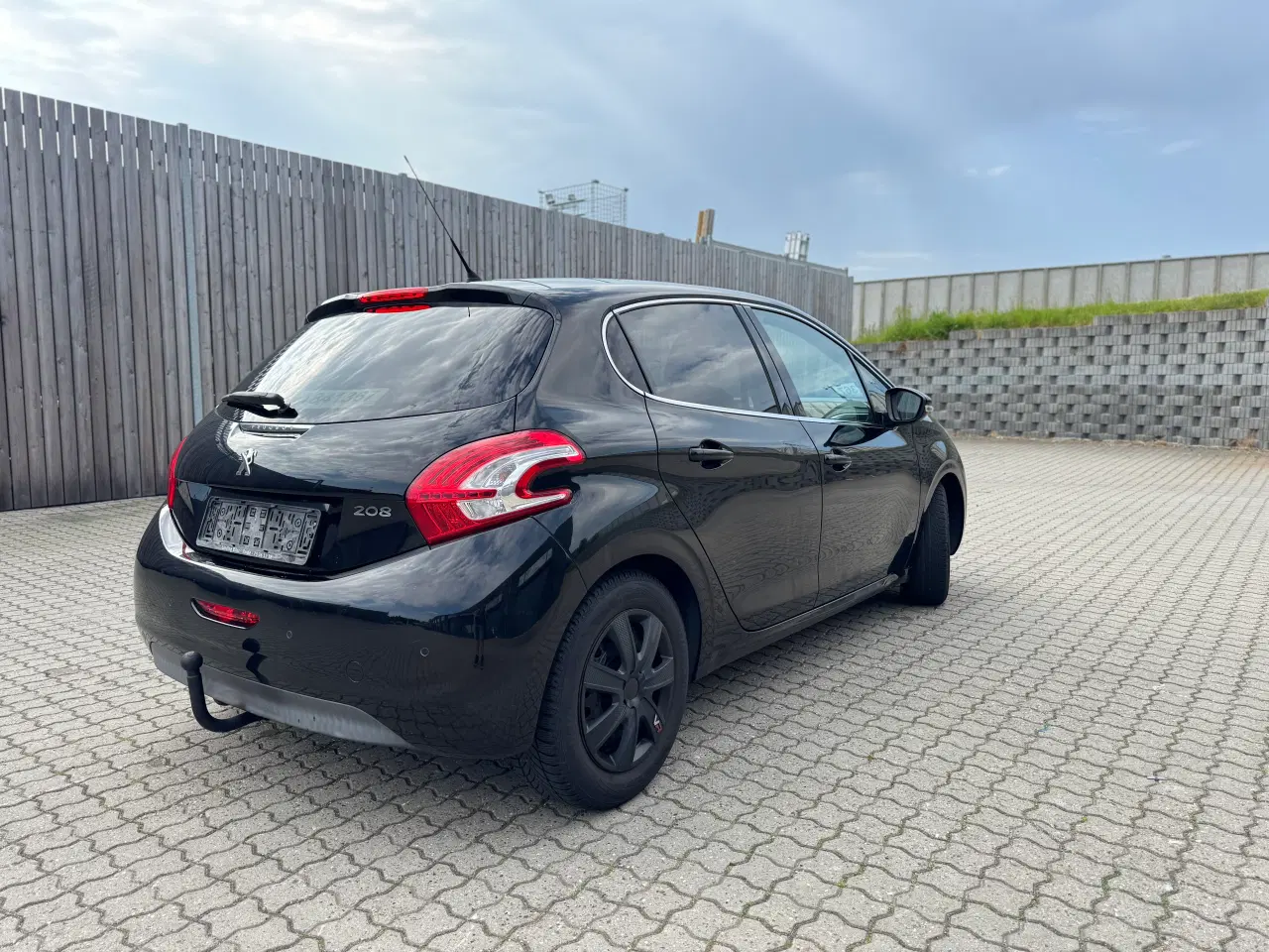 Billede 3 - Peugeot 208 1.2VTI 2015