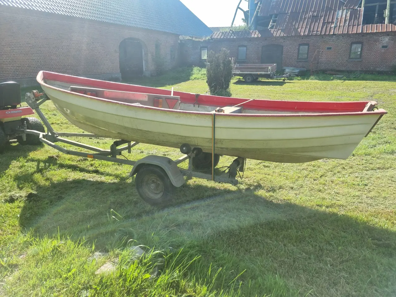 Billede 3 - Jolle, Trailer og bådmotor