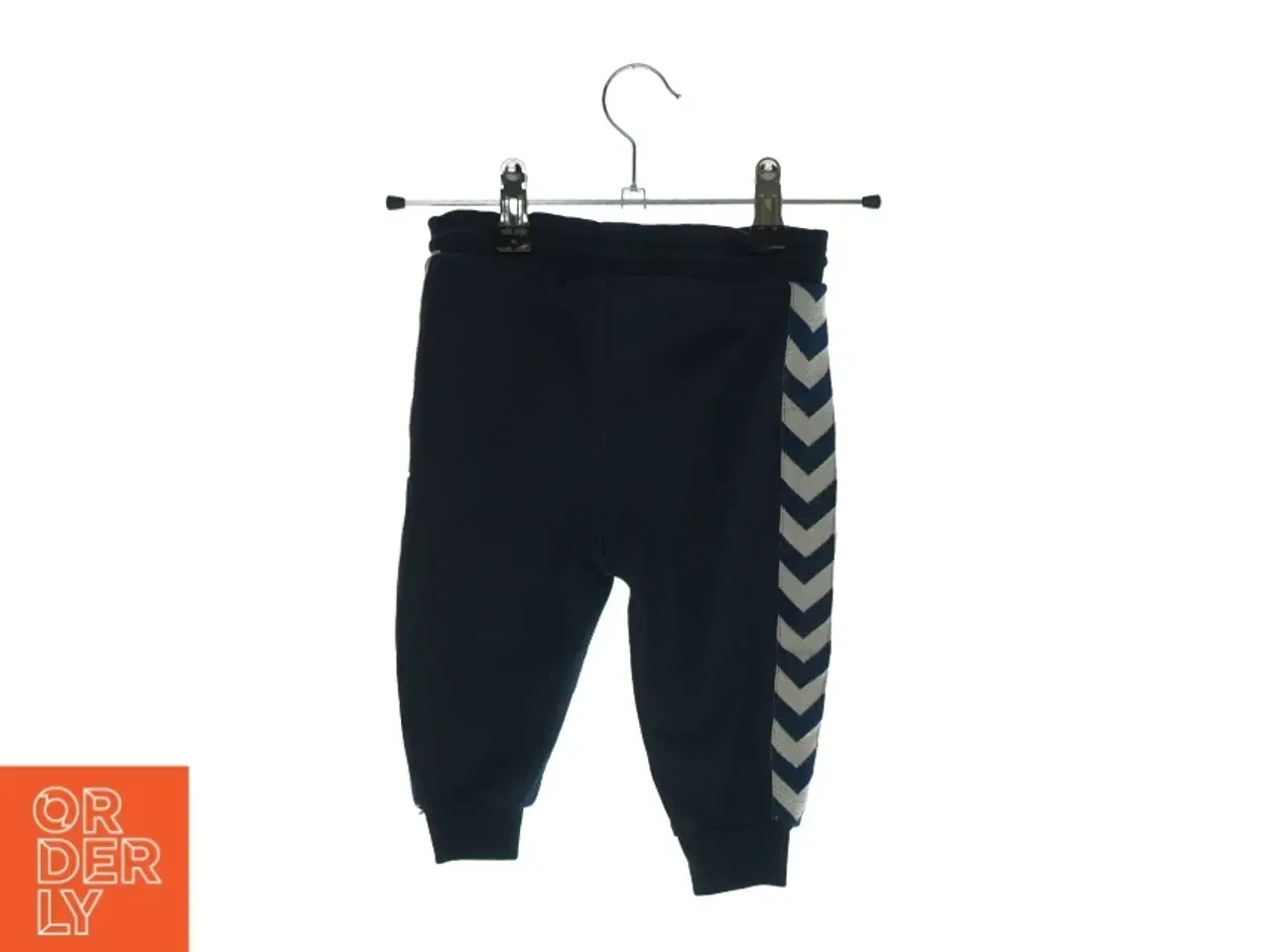 Billede 2 - Joggingbuks fra Hummel (Str. 68)