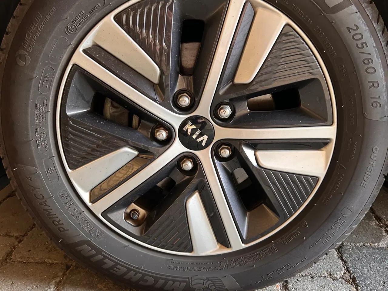 Billede 1 - Originale Kia Niro Alu fælge med Michelin dæk