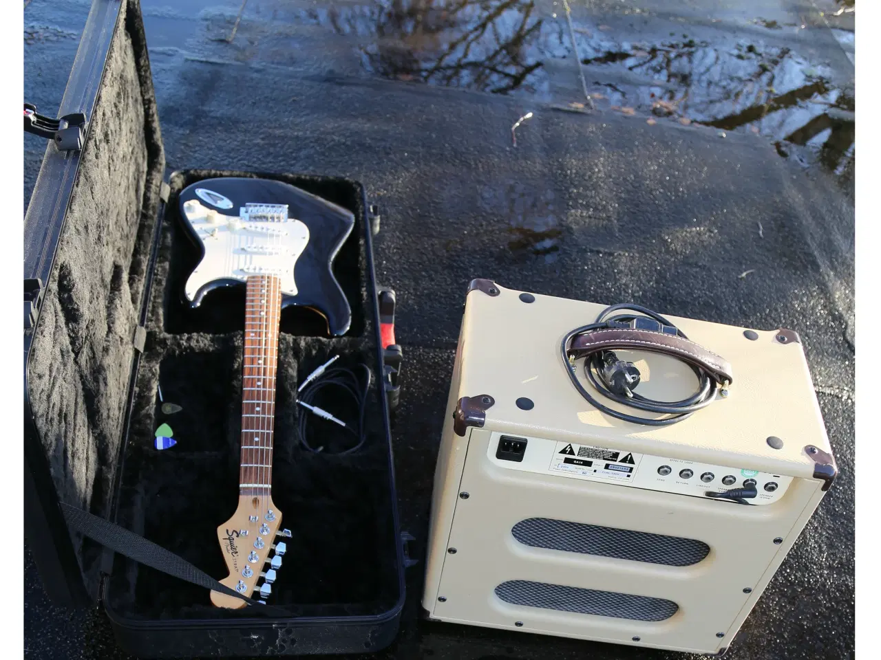 Billede 2 - Squier Stratocaster model SE 100 + rør forstærker