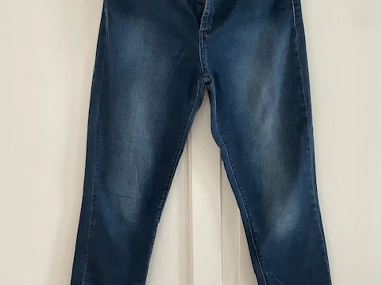 Billede 2 - Blå Levi's jeans