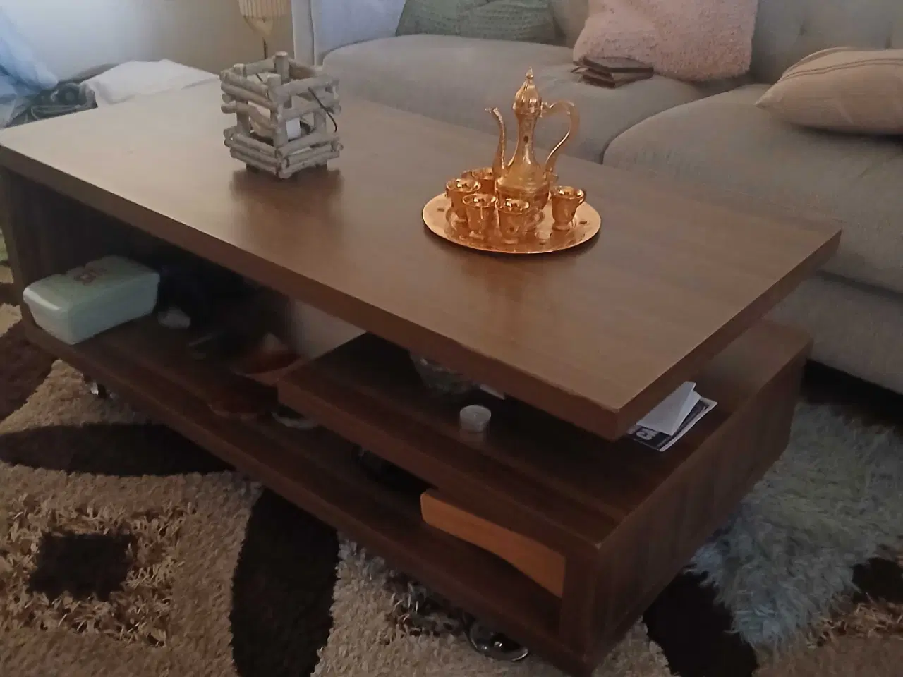 Billede 2 - Elegant Sofabord i Massivt Træ - Perfekt til Dit H