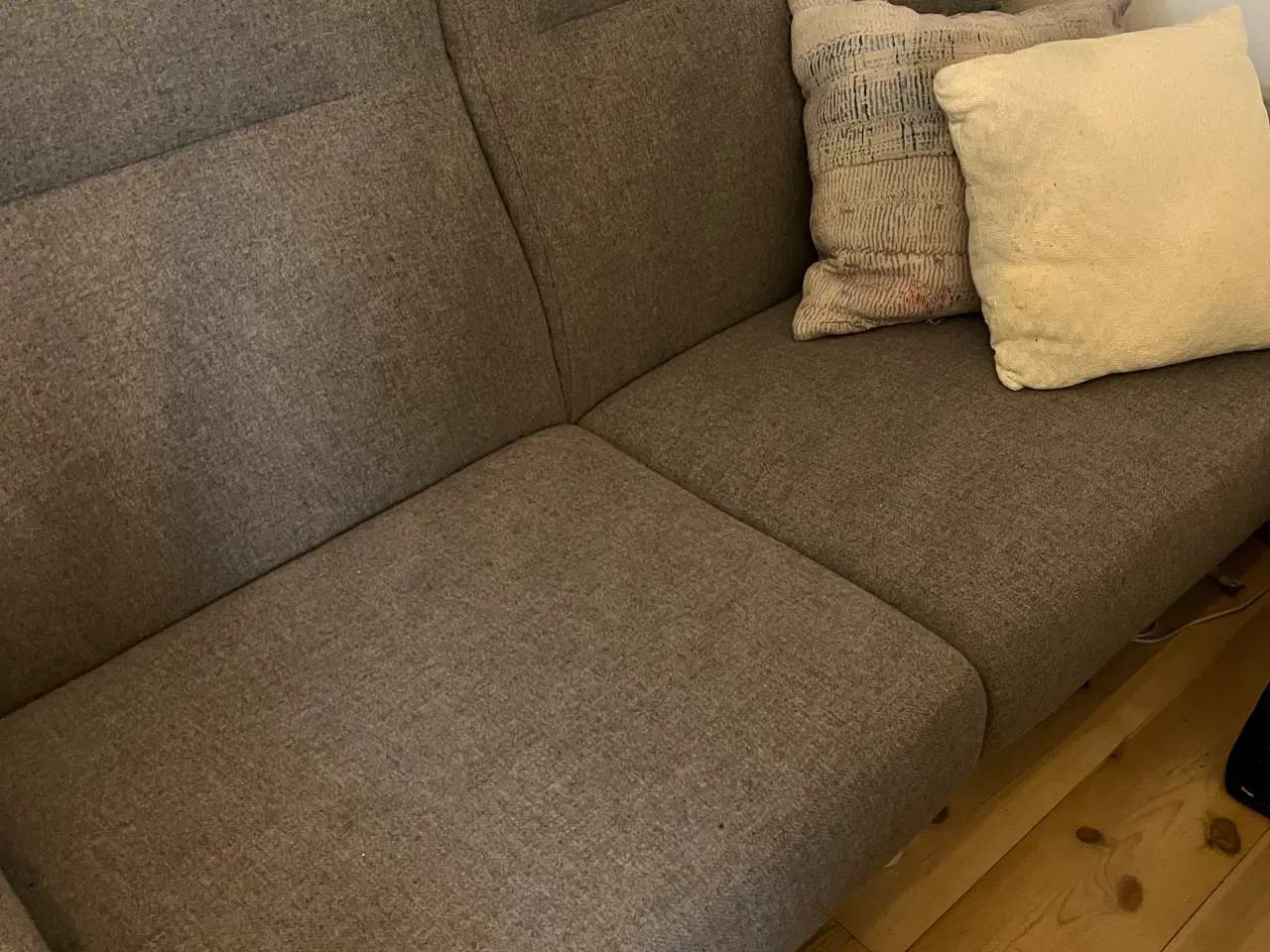 Billede 3 - Sofa, lækkert uldstof