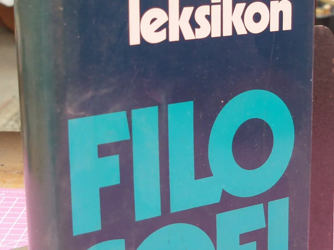 Billede 1 - Politikens Filosofi Leksikon
