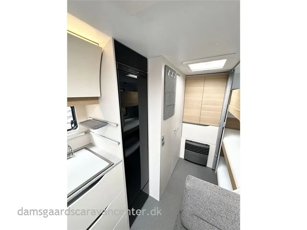 Billede 14 - 2022 - Adria Adora 573 PT   Dobbeltseng-Køjer-Gulvtemp.-Mover