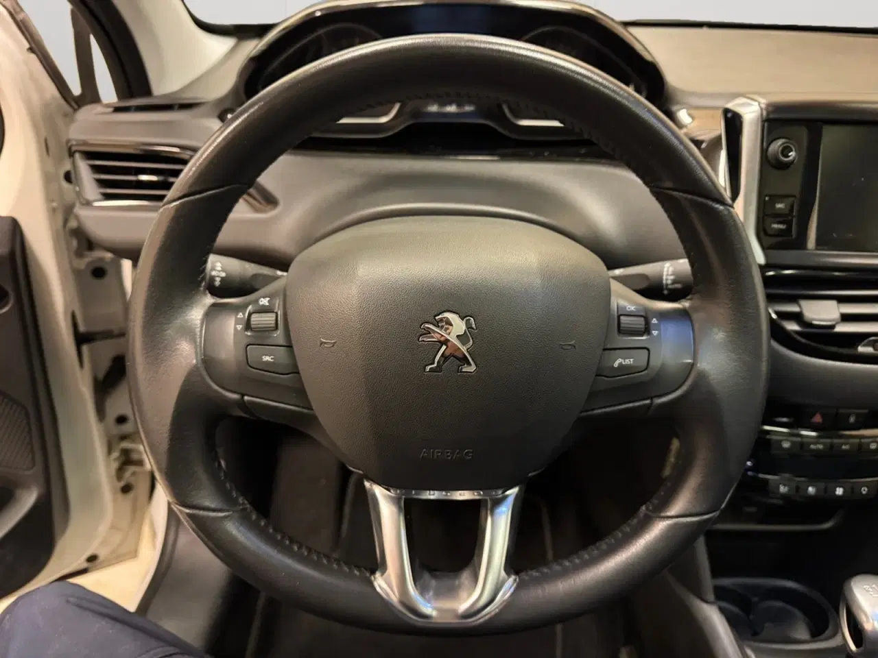 Billede 6 - Peugeot 208 1,5 BlueHDi 100 Signature Sky