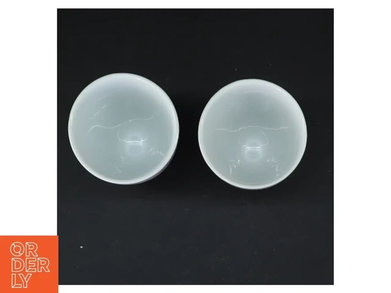 Billede 2 - To stribede porcelænskrus fra Menu (str. Ø. 8 cm. længde, 11 cm)
